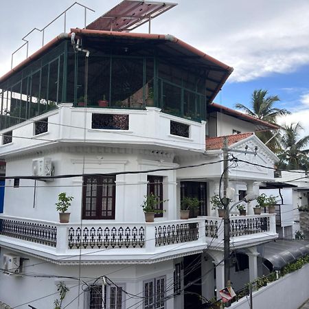Beza Homestay Kochi Екстер'єр фото